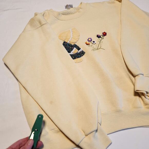 VTG 90s Prairie Girl Flowers Crewneck Sweatshirt Sz L Butter Yellow Cottagecore - Picture 7 of 10